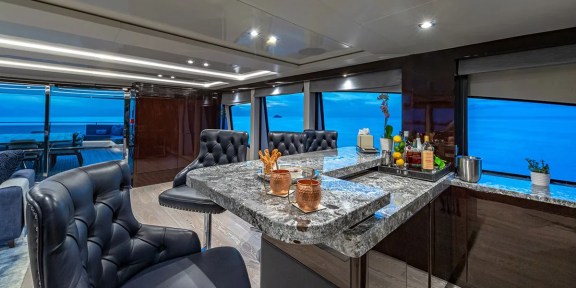 CAPTAIN MORGAN III Luxury Charter Yacht Sunseeker 131 Yacht Skylounge Bar