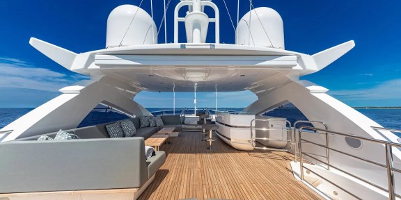CAPTAIN MORGAN III Luxury Charter Yacht Sunseeker 131 Yacht Sun Deck