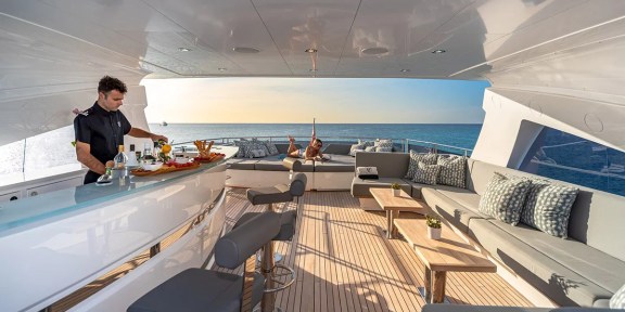 CAPTAIN MORGAN III Luxury Charter Yacht Sunseeker 131 Yacht Sun Deck Bar