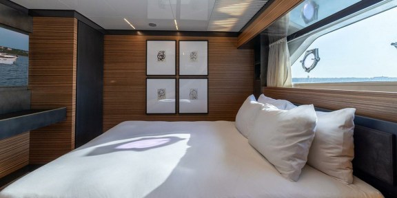 DATE NIGHT Luxury Yacht Charter Ferretti 920 Cabin VIP
