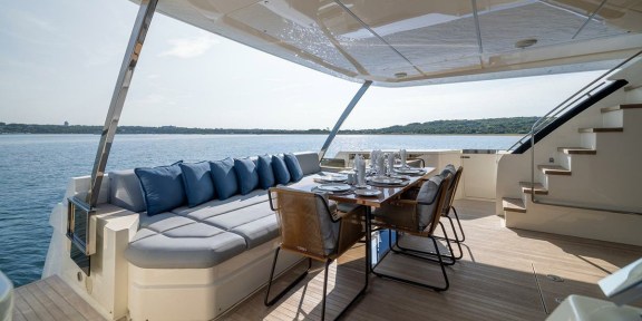 DATE NIGHT Luxury Yacht Charter Ferretti 920 Aft dining