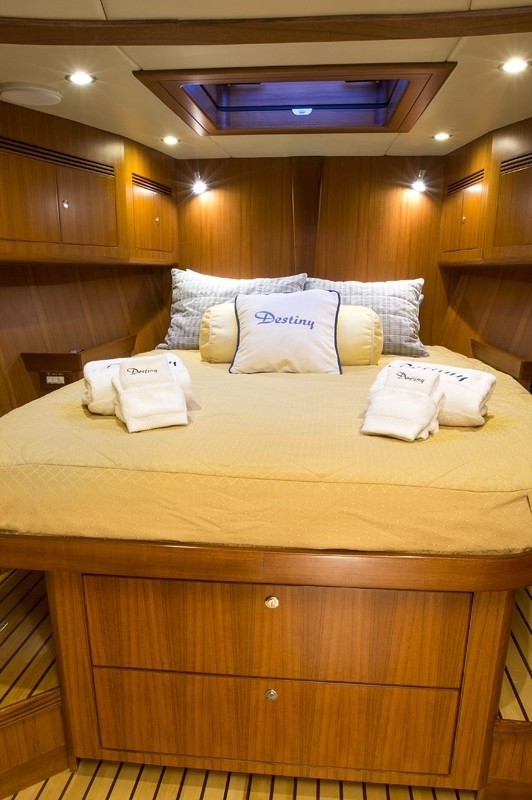 The 21m Yacht DESTINY