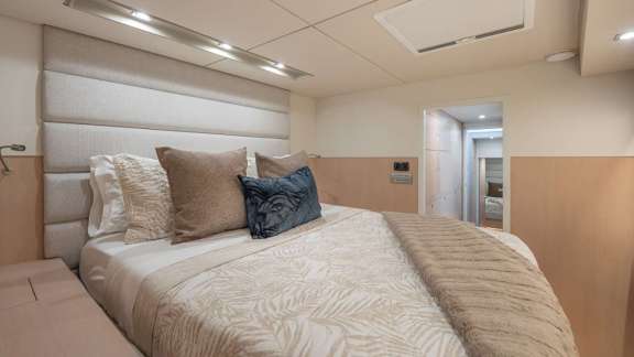 Luxurious cabins with quality furnishings