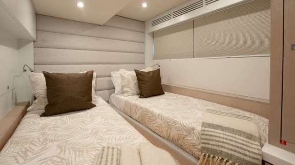 Comfortable twin cabin - converts to a king size bed