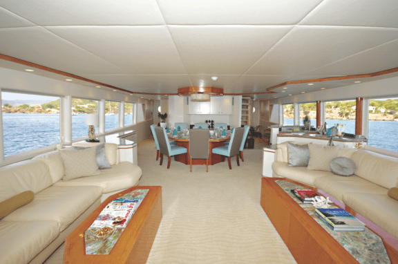 EL JEFE - luxury saloon