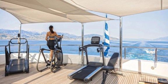 EMIR Luxury Cruisser Charter Golden Yachts 82M Conversions Gym