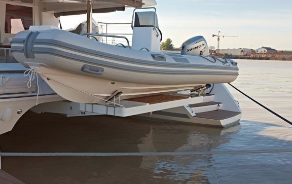 The 19m Yacht ENIGMA