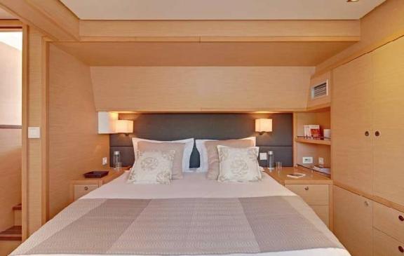 Catamaran ENIGMA - Guest Cabin