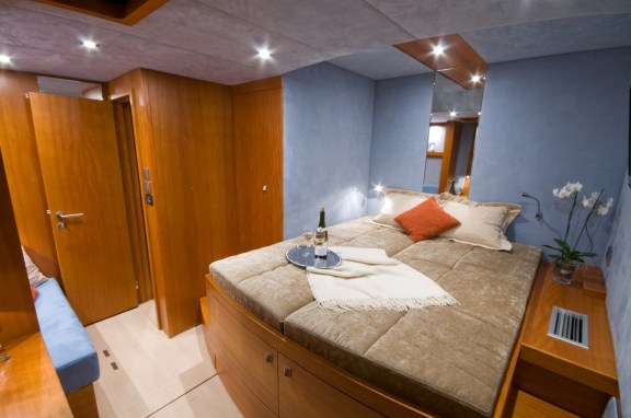 The 21m Yacht FREE SPIRIT