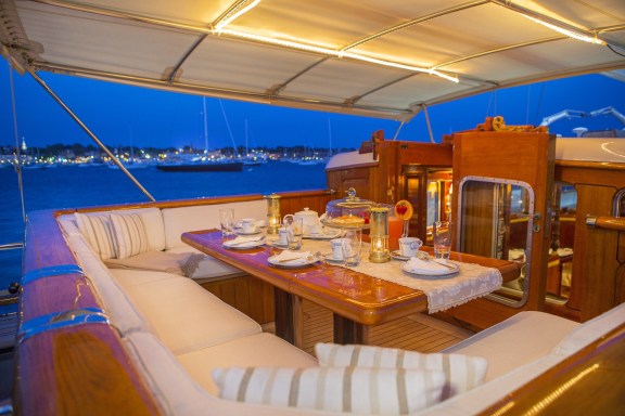 The 38m Yacht GLORIA