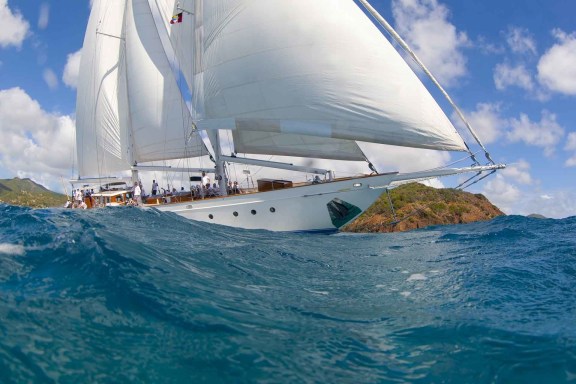 The 38m Yacht GLORIA