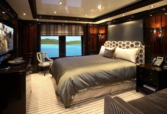INVICTUS Double Cabin