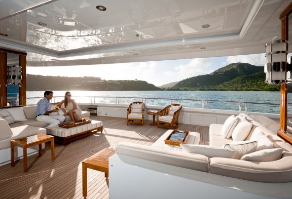 INVICTUS Main Deck Aft
