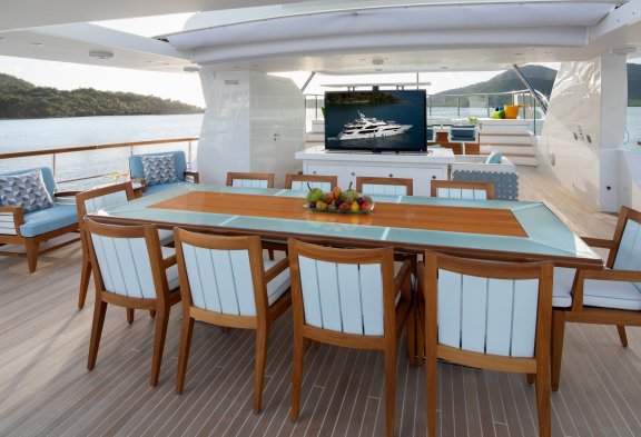 JODI ANN Sun Deck Dining