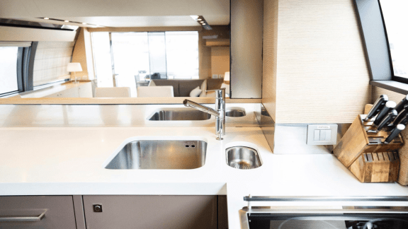 304 Open Galley View Aft