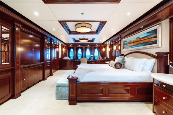 Image of LADY BETH yacht #12