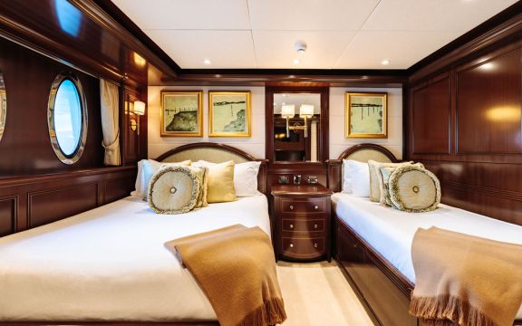 Image of LADY BETH yacht #23