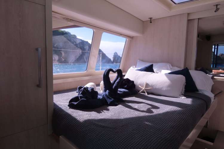 Starboard aft guest queen suite