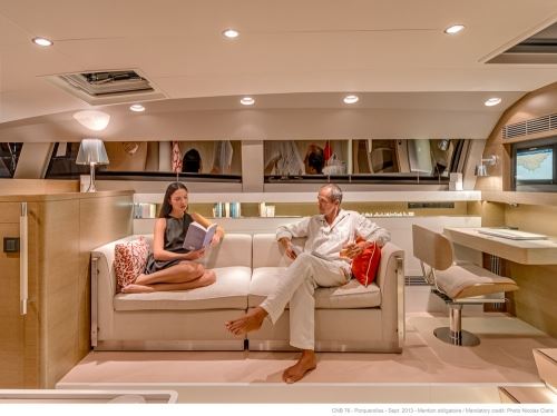 Sail Yacht LEO - Salon Couch