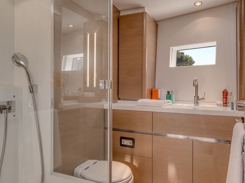 Sail Yacht LEO - Master Ensuite