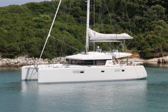 Catamaran LOTUS - Main
