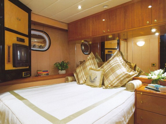 The 35m Yacht MANUTARA