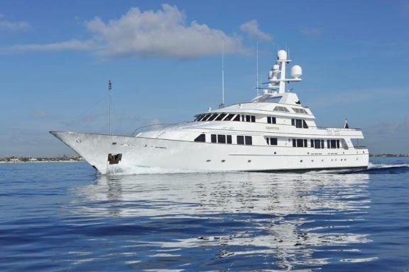 Motor Yacht GRAVITAS - Main