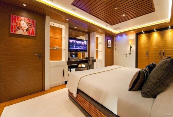 Double Sized Cabin On Board Yacht MARY-JEAN II