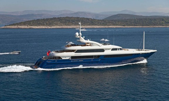 Yacht MARY JEAN II By ISA - Profile Underway In The Mediterranean