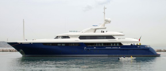 Yacht - ISA-600_01-Mary-Jean-II