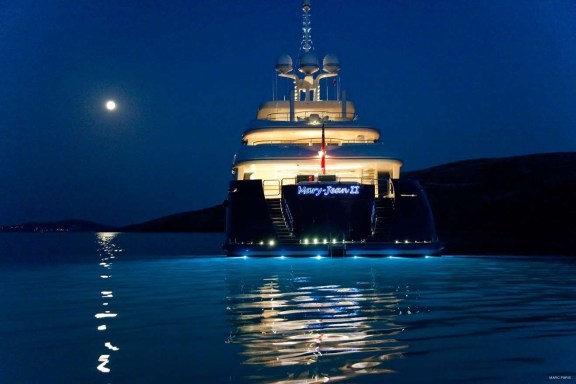 Under Water Lighting On Yacht MARY-JEAN II