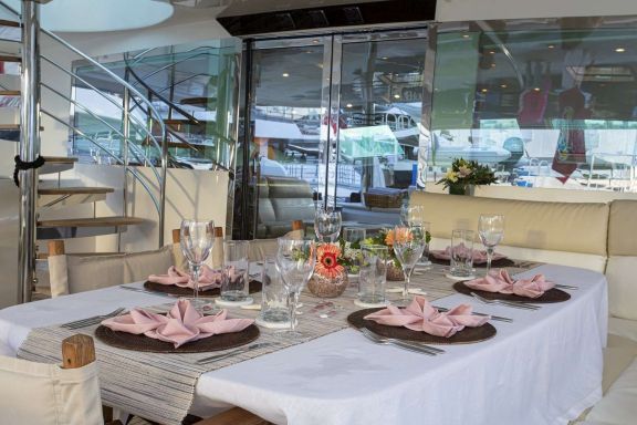 Alfresco Dining Setup