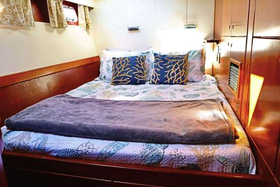 Aft cabin