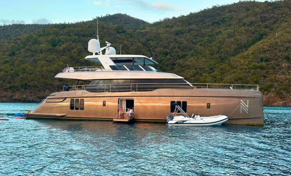 Motoryacht NAUTI NICKEL