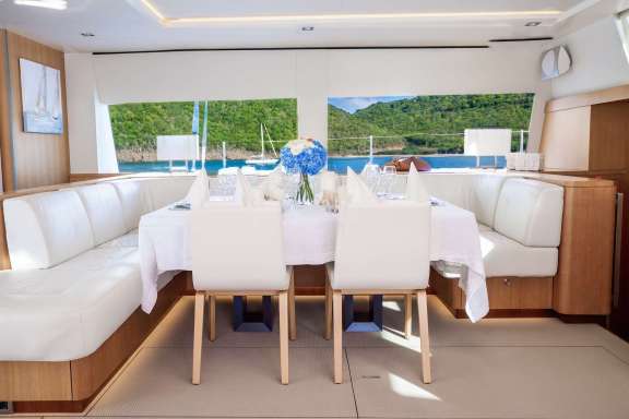 Main Salon Dining