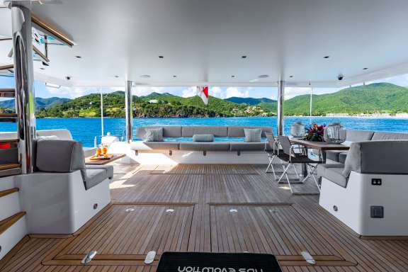 Aft Deck Seating