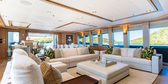 NORMA JEAN Luxury Charter Yacht Palmer Johnson PJ150 Main Salon