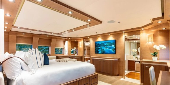 NORMA JEAN Luxury Charter Yacht Palmer Johnson PJ150 Master Cabin