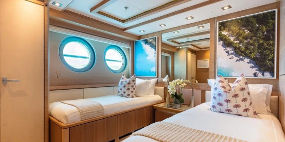 NORMA JEAN Luxury Charter Yacht Palmer Johnson PJ150 Twin Cabin