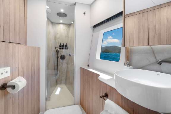 Image of Perfect Moon yacht #9