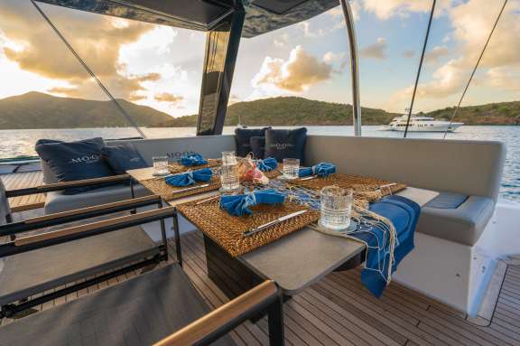 Image of Perfect Moon yacht #12