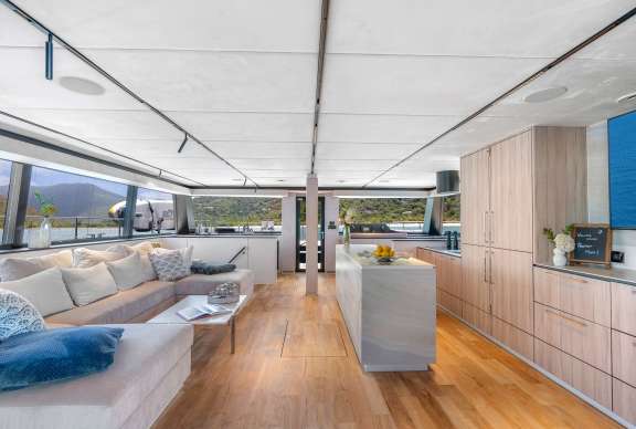 Image of Perfect Moon yacht #3