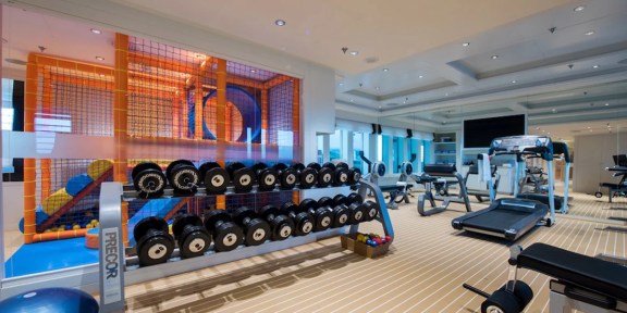 QUEEN MIRI Luxury Charter Super Yacht Neorion 92M Custom Gym