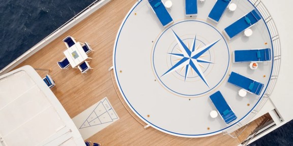 QUEEN MIRI Luxury Charter Super Yacht Neorion 92M Custom Aerial View Decfk