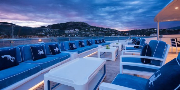 QUEEN MIRI Luxury Charter Super Yacht Neorion 92M Custom Seating Area
