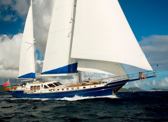 Yacht QUEEN SOUTH III - Sailing