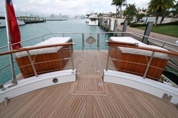 Yacht QUEEN SOUTH III - Aft Deck