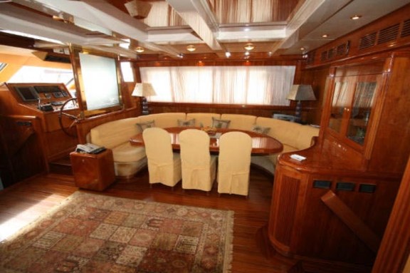 Yacht QUEEN SOUTH III - Salon dining