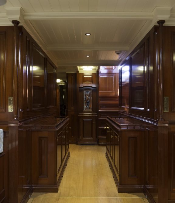 The 39m Yacht RAINBOW