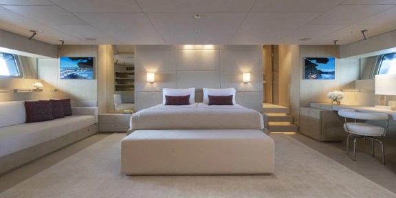 RED DRAGON Luxury Sailing Charter Alloys Yacht 51M Master Cabin